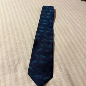 Ben Silver Blue & Teal Lion Print Silk Neck Tie